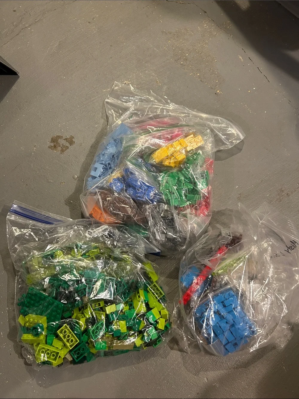 Lego Mixed Brick Lot in Green, Blue, Yellow, Red, Brown
